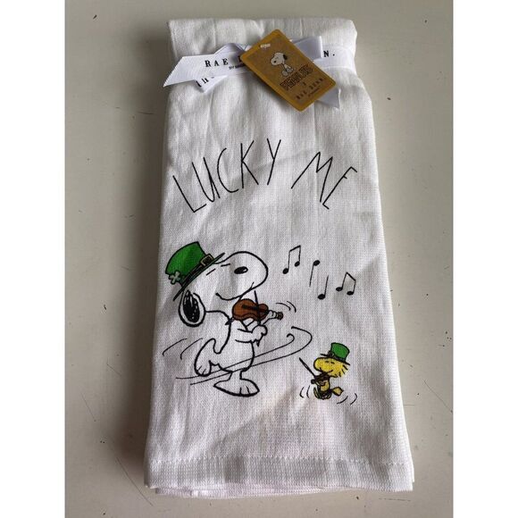 2 Pack Peanuts Rae Dunn Snoopy Woodstock LUCKY ME St Patrick Day Kitchen Towels - Picture 1 of 12